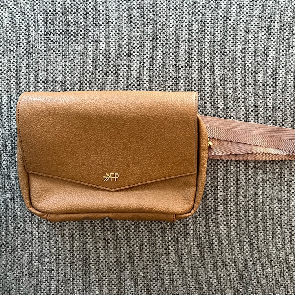 Freshly Picked Classic Fanny Pack in Butterscotch